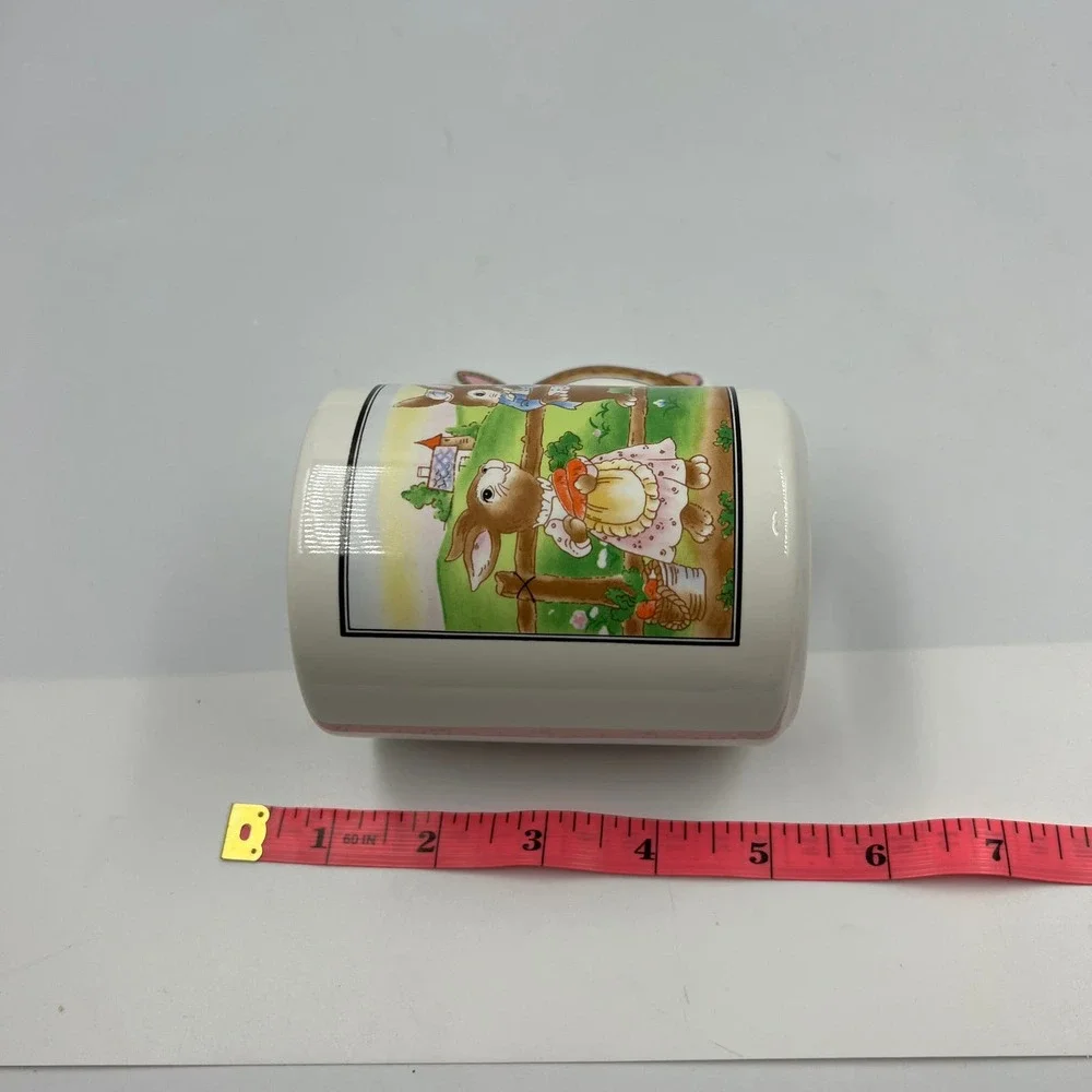 Vintage Glazed Ceramic Coffee Mug Cup Spring Easter‎ Bunny Rabbit Handle
